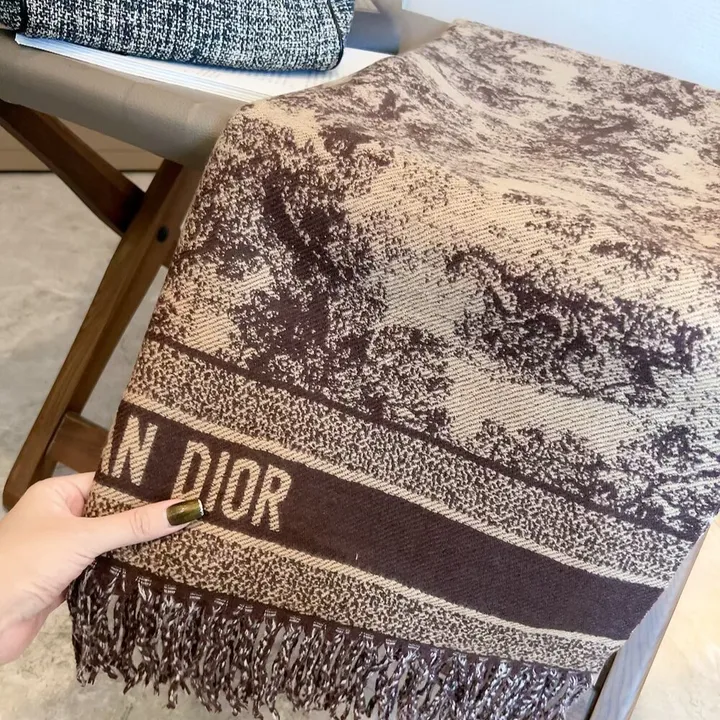 スーパーコピー ディオール マフラー