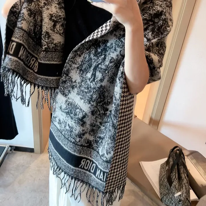 スーパーコピー ディオール マフラー