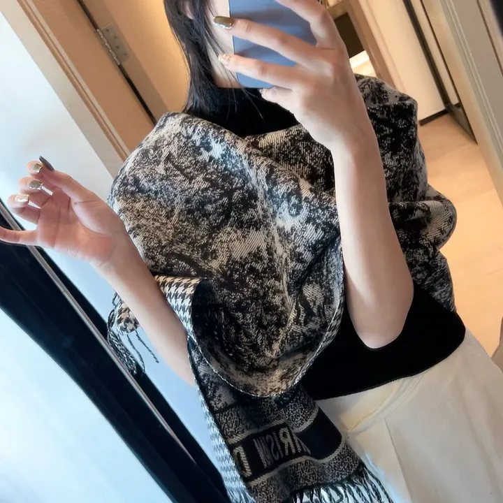 スーパーコピー ディオール マフラー