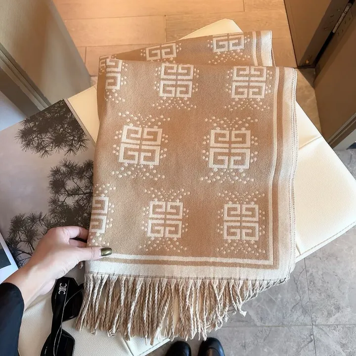 スーパーコピー ジバンシィ マフラー