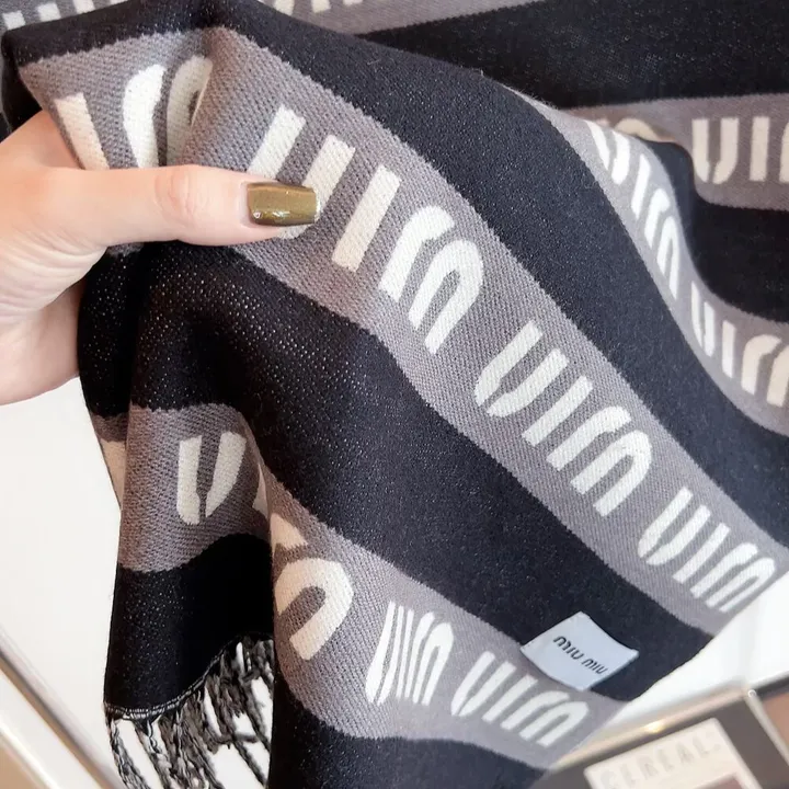 スーパーコピー フェンディ マフラー