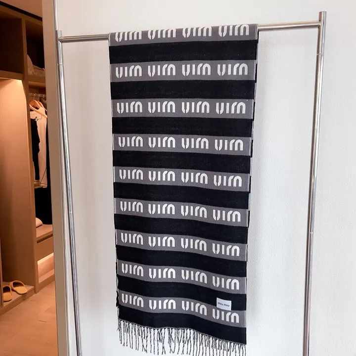 スーパーコピー フェンディ マフラー