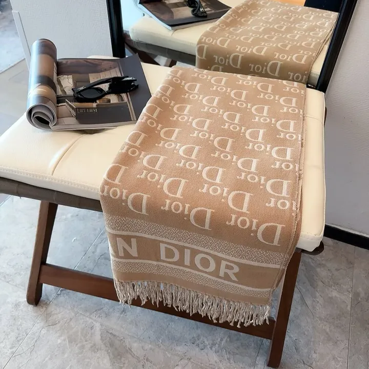 スーパーコピー ディオール マフラー