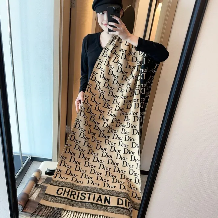 スーパーコピー ディオール マフラー