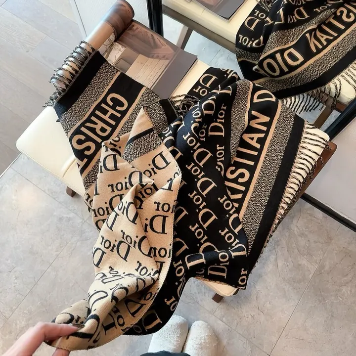 スーパーコピー ディオール マフラー