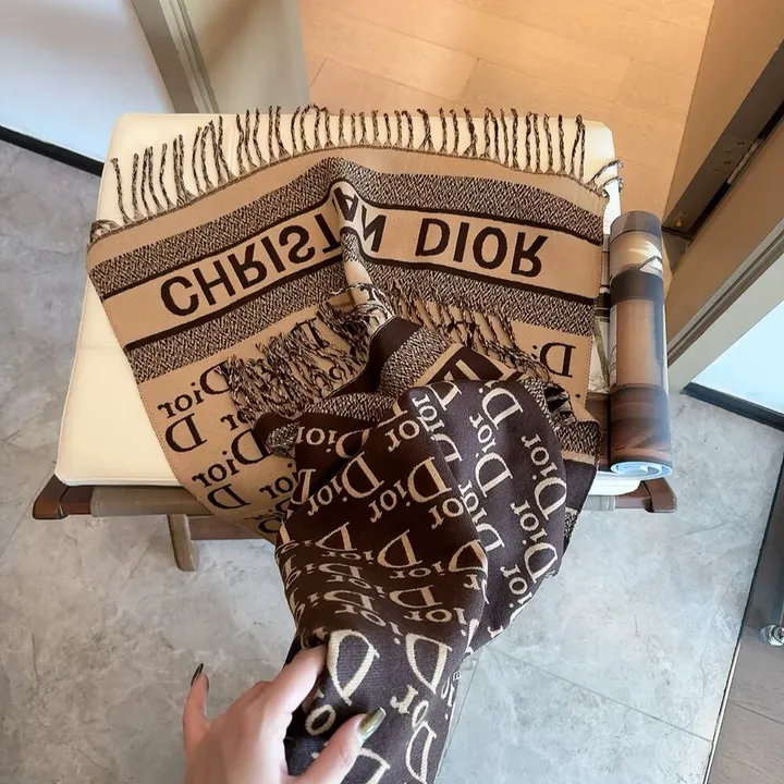 スーパーコピー ディオール マフラー