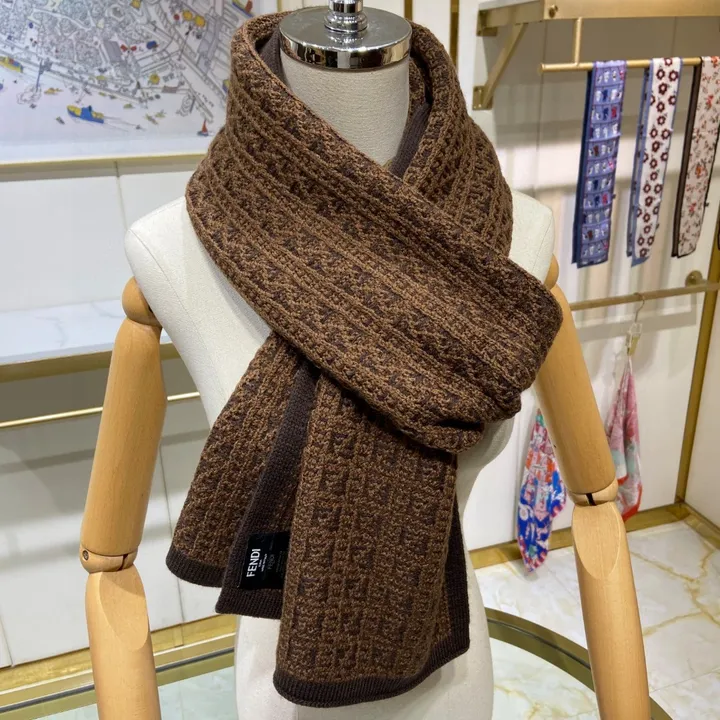 スーパーコピー フェンディ マフラー