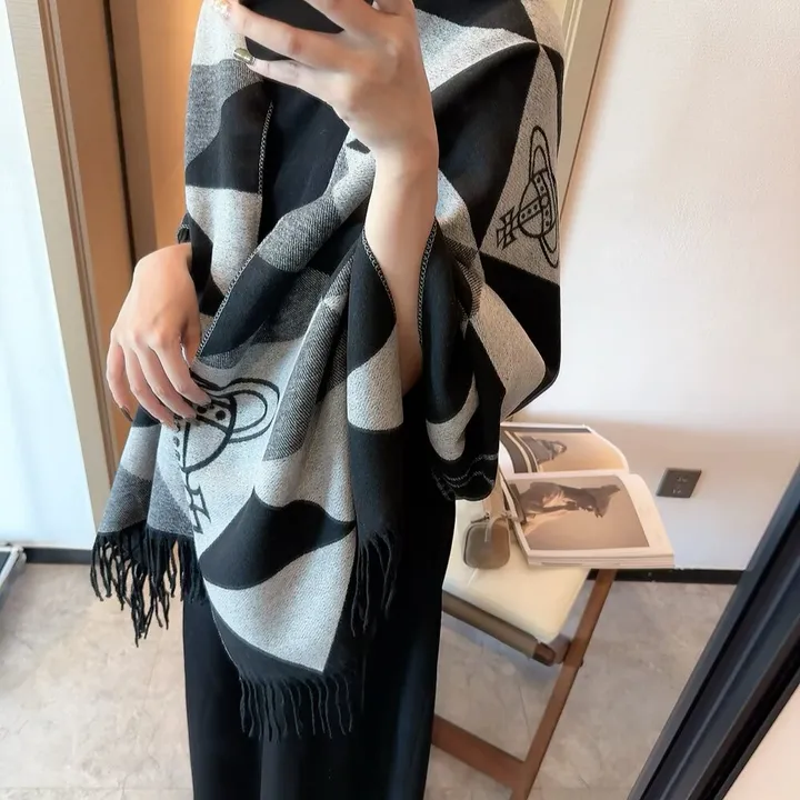 スーパーコピー ヴィヴィアン・ウエストウッド マフラー