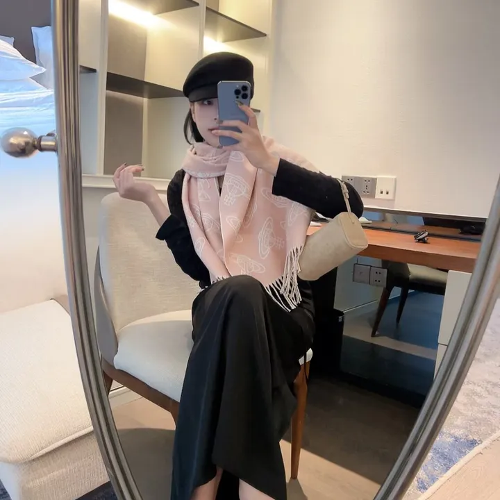 スーパーコピー ヴィヴィアン・ウエストウッド マフラー