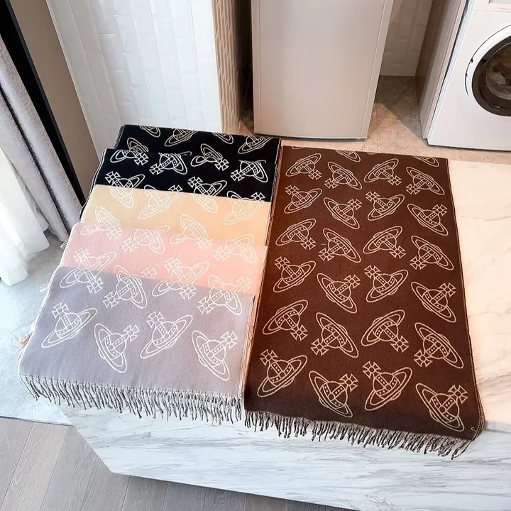 スーパーコピー ヴィヴィアン・ウエストウッド マフラー