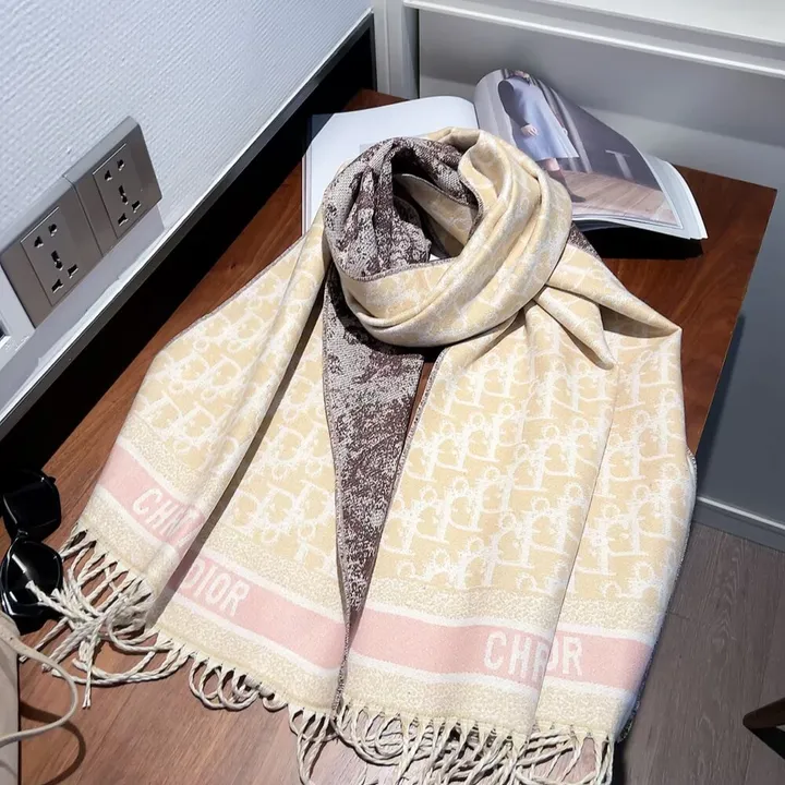 スーパーコピー ディオール マフラー