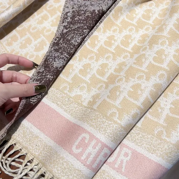 スーパーコピー ディオール マフラー