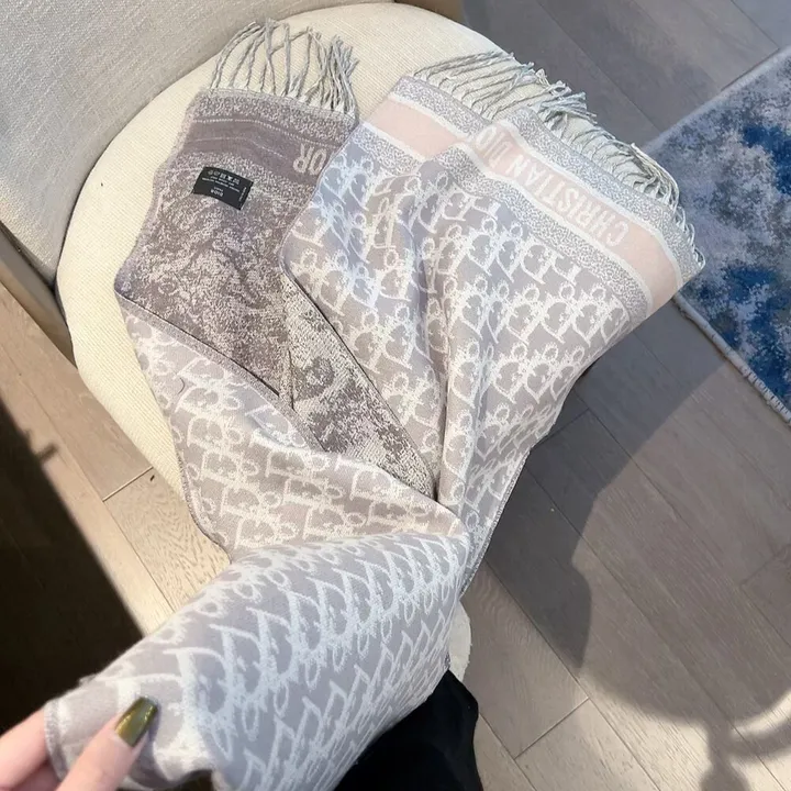 スーパーコピー ディオール マフラー