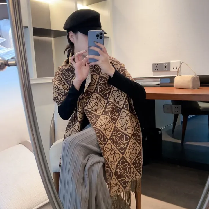 スーパーコピー ロエベ マフラー