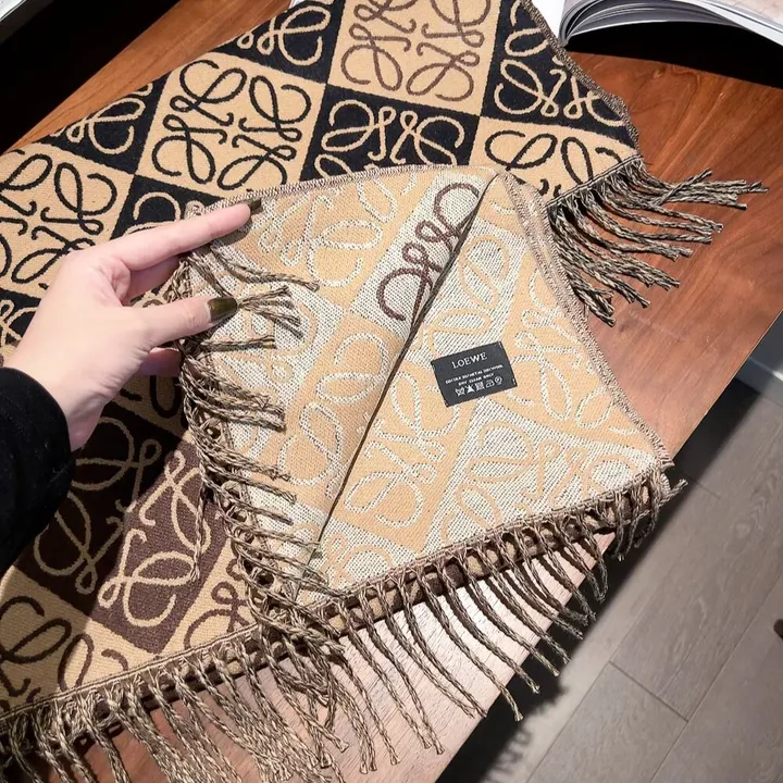 スーパーコピー ロエベ マフラー