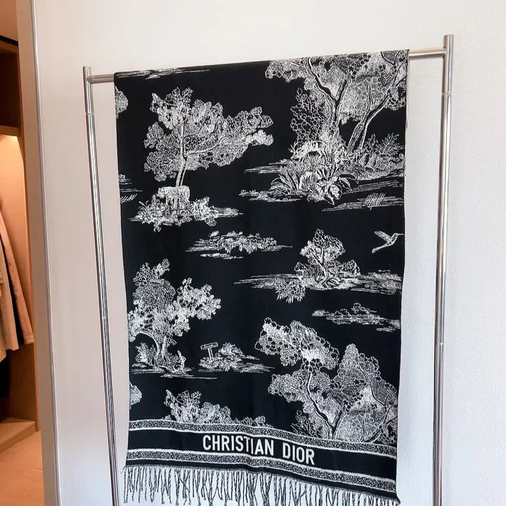 スーパーコピー ディオール マフラー