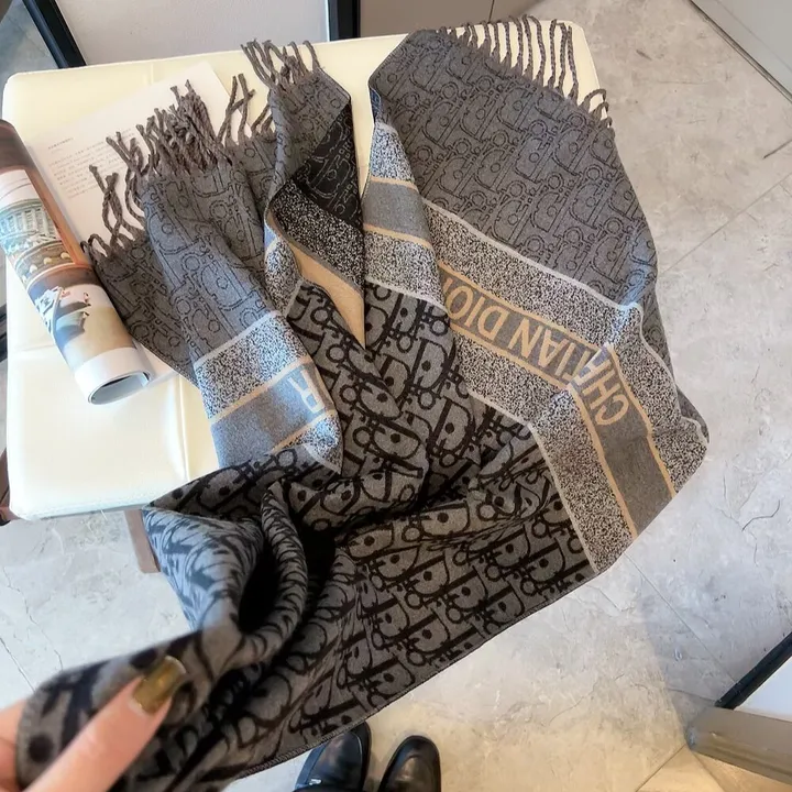 スーパーコピー ディオール マフラー