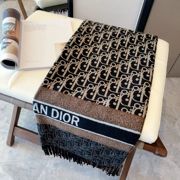 スーパーコピー ディオール マフラー