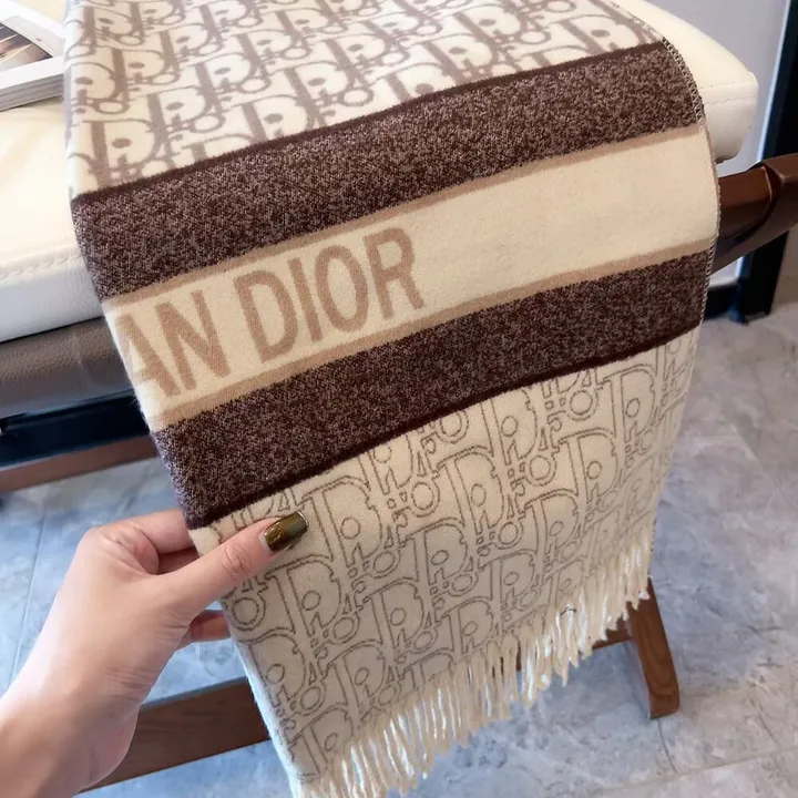 スーパーコピー ディオール マフラー