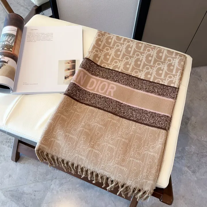 スーパーコピー ディオール マフラー