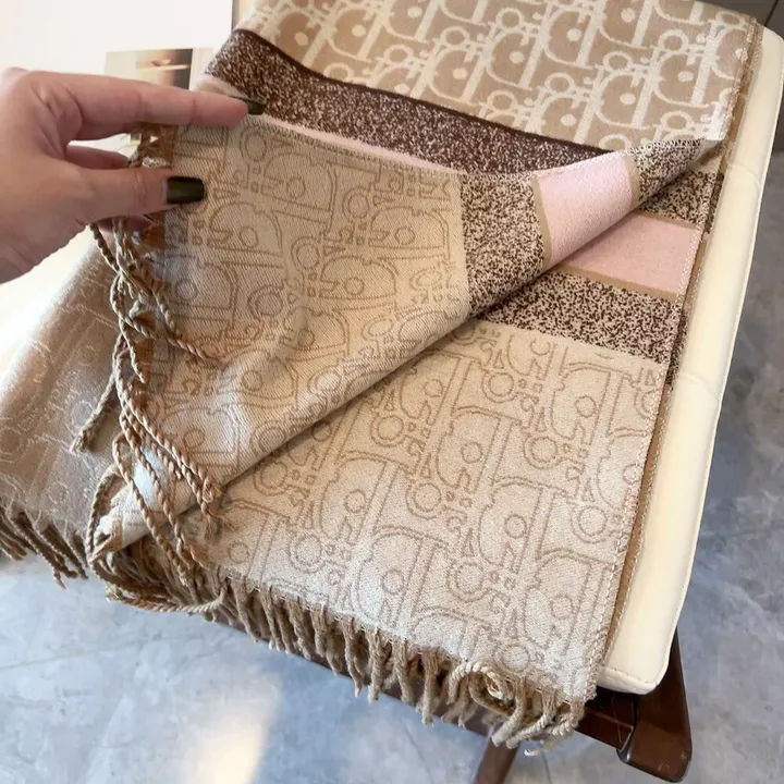 スーパーコピー ディオール マフラー