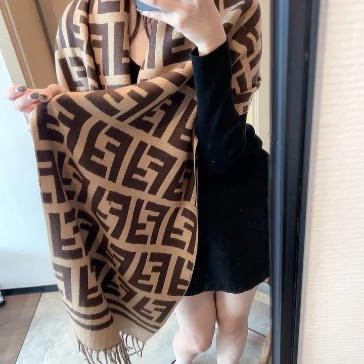 スーパーコピー フェンディ マフラー