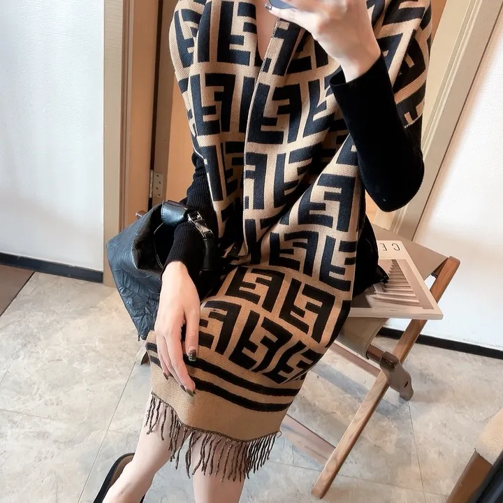 スーパーコピー フェンディ マフラー