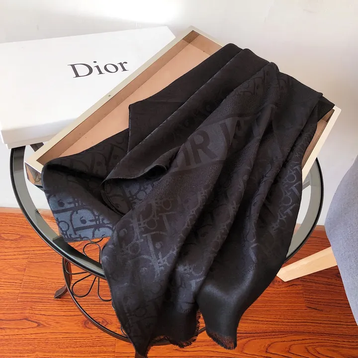 スーパーコピー ディオール マフラー