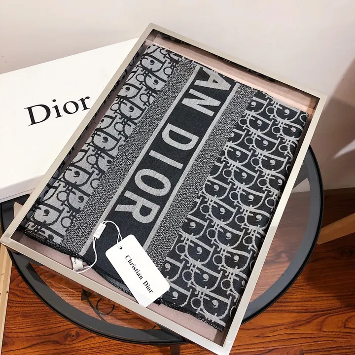 スーパーコピー ディオール マフラー