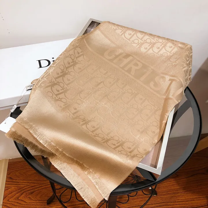 スーパーコピー ディオール マフラー