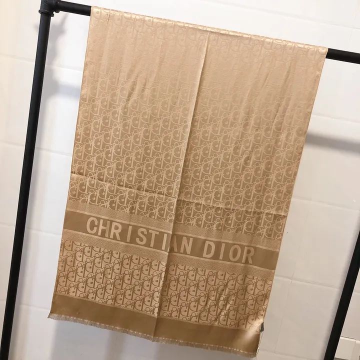 スーパーコピー ディオール マフラー