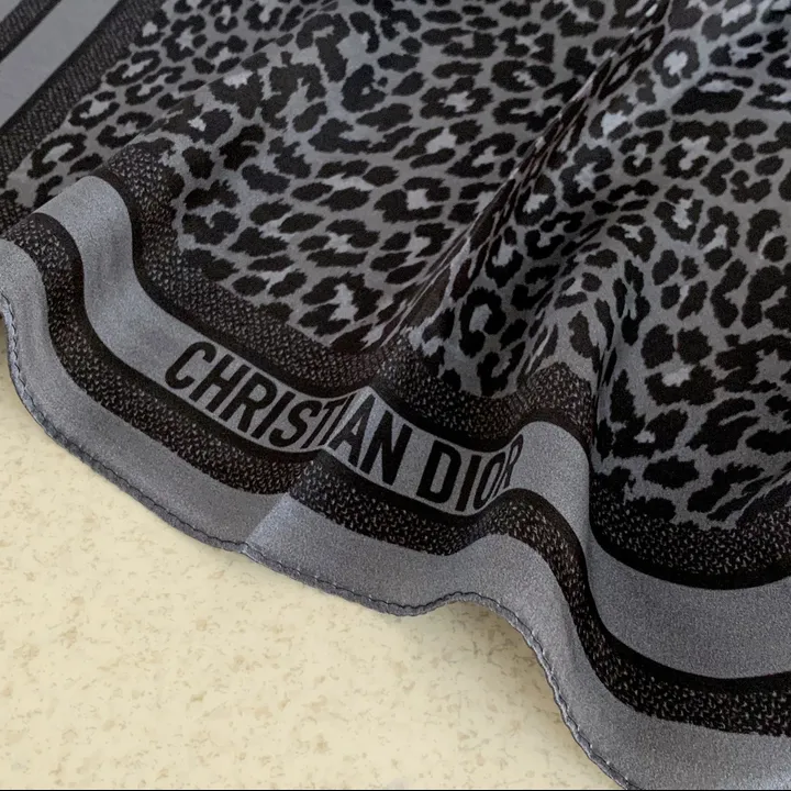 スーパーコピー ディオール マフラー