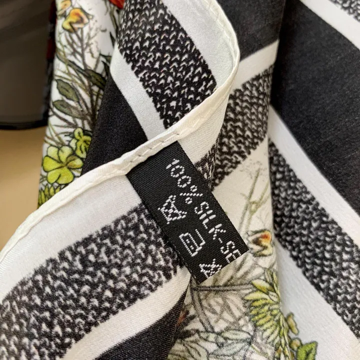 スーパーコピー ディオール マフラー