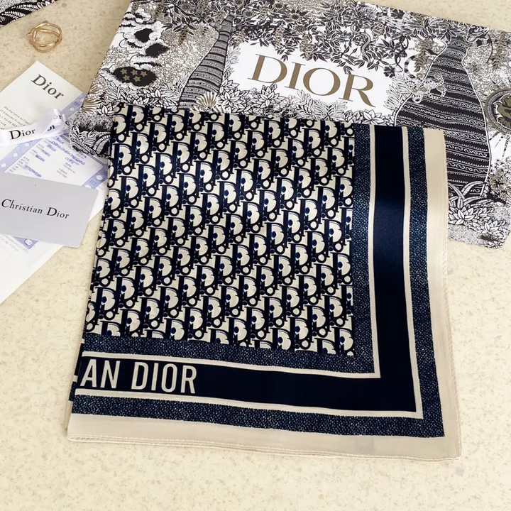 スーパーコピー ディオール マフラー