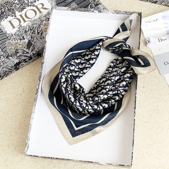 スーパーコピー ディオール マフラー