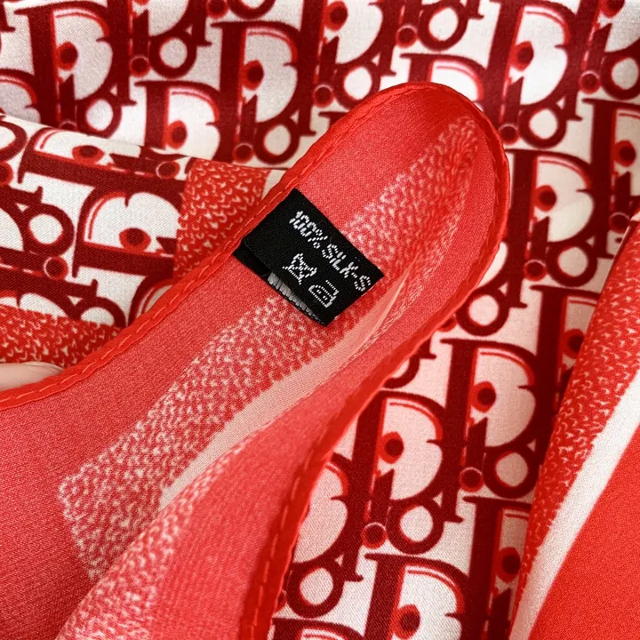 スーパーコピー ディオール マフラー