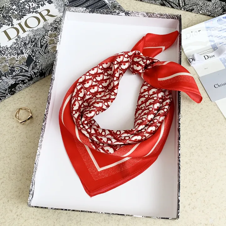 スーパーコピー ディオール マフラー