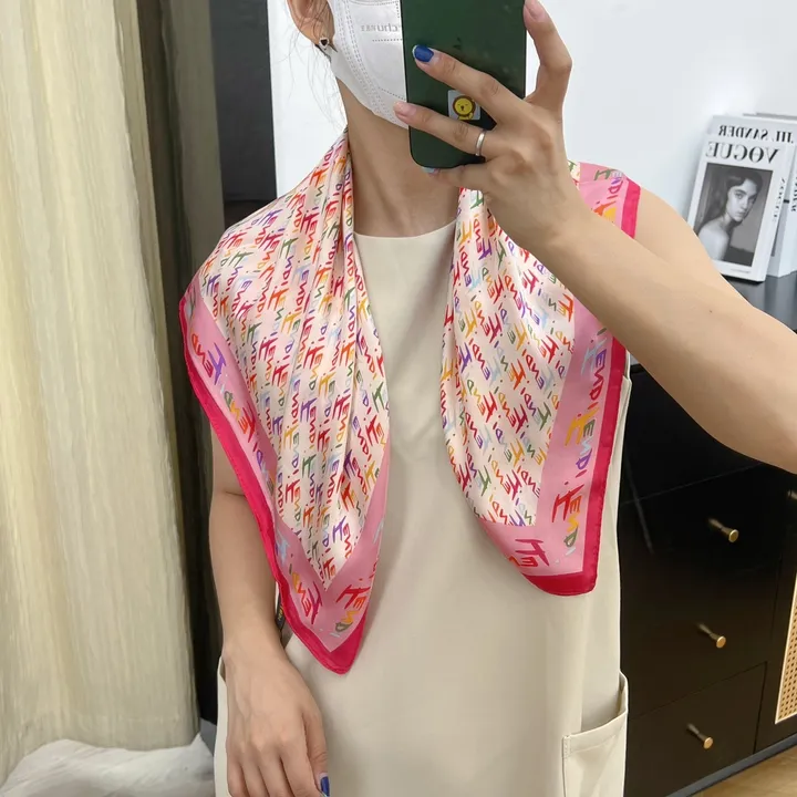 スーパーコピー フェンディ マフラー