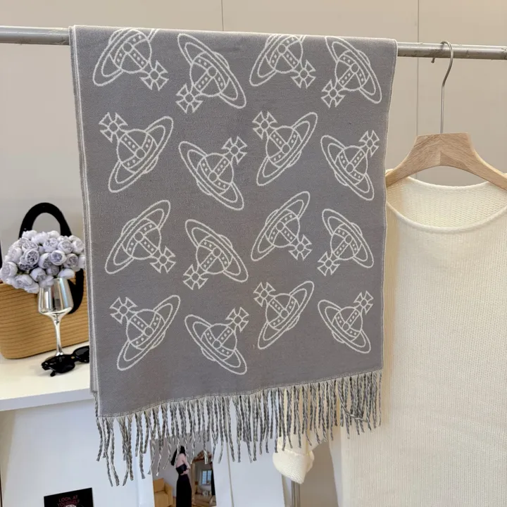 スーパーコピー ヴィヴィアン・ウエストウッド マフラー