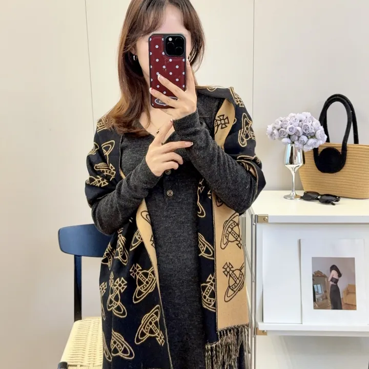 スーパーコピー ヴィヴィアン・ウエストウッド マフラー