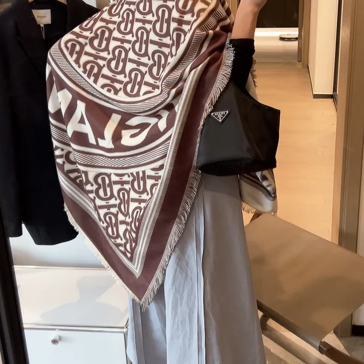 スーパーコピー バーバリー ス マフラー