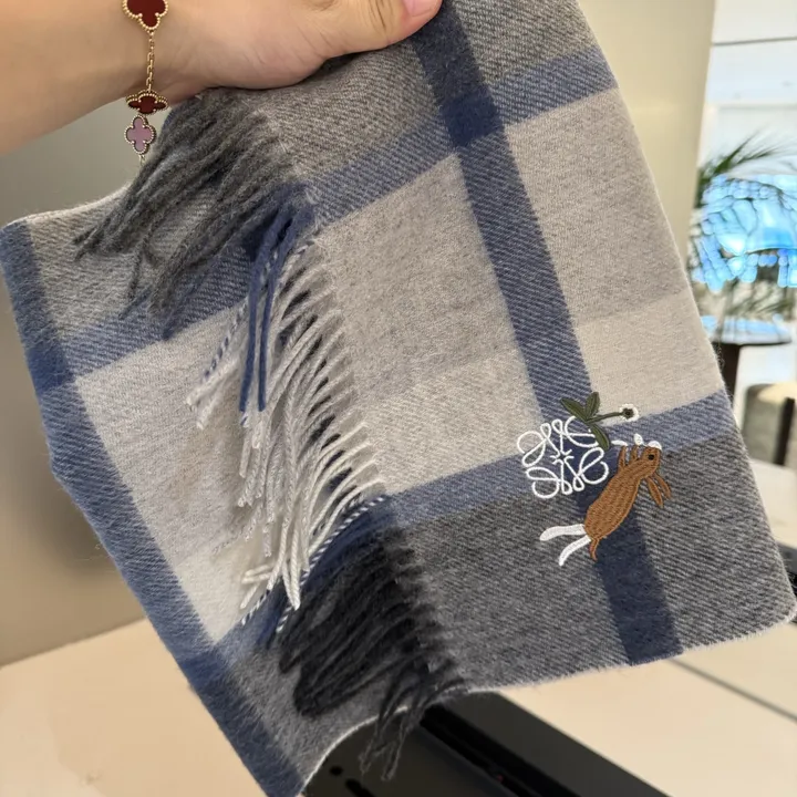 スーパーコピー ロエベ マフラー