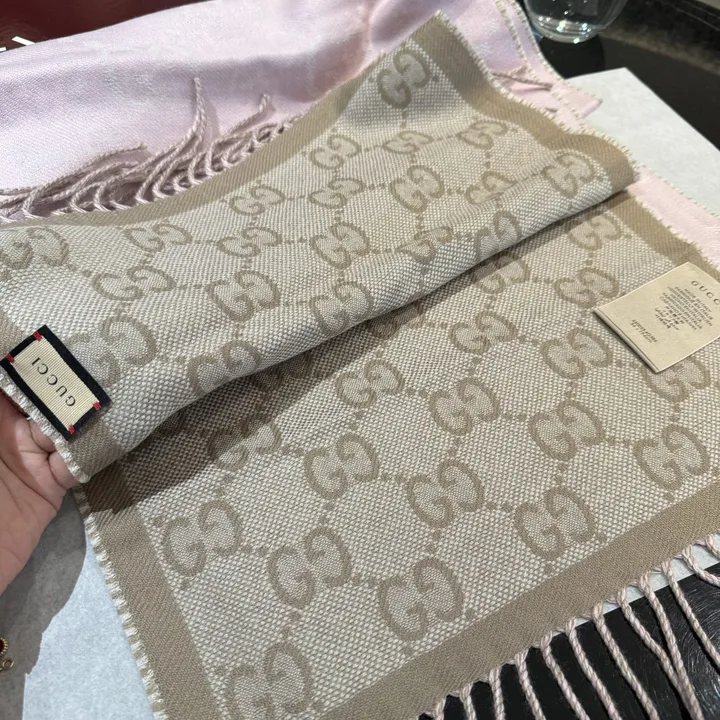 スーパーコピー グッチ マフラー