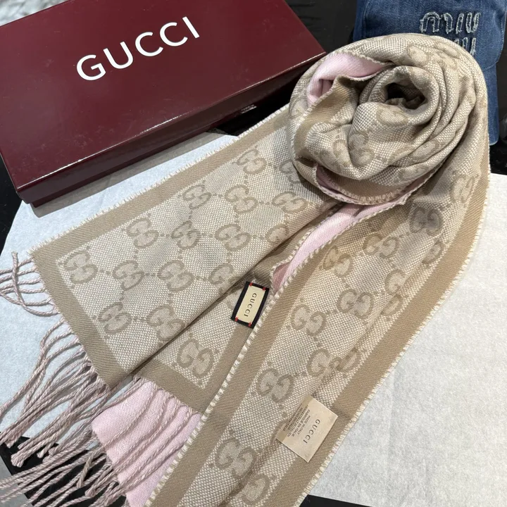 スーパーコピー グッチ マフラー