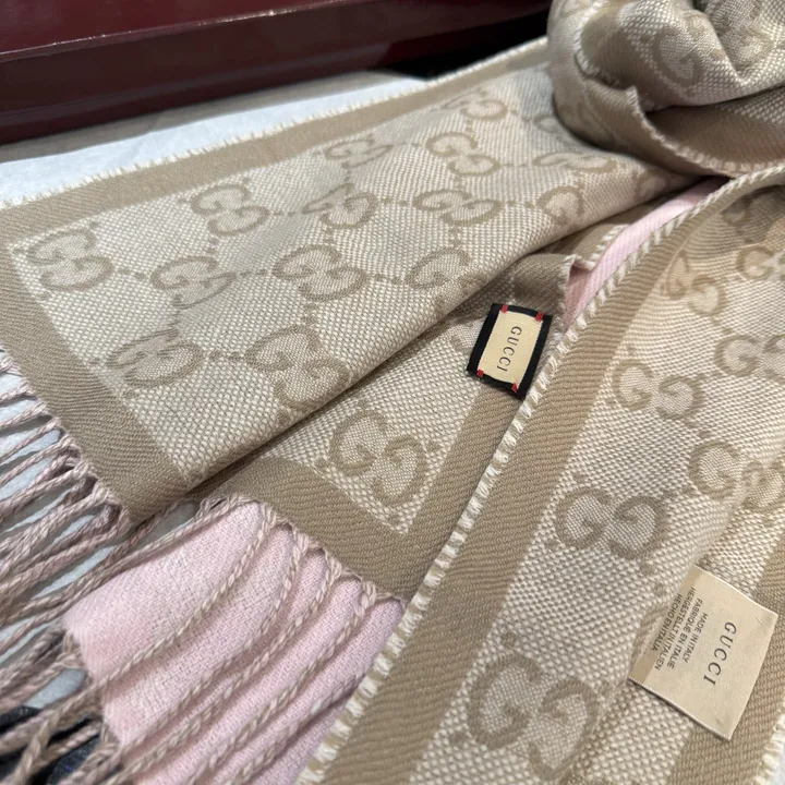 スーパーコピー グッチ マフラー