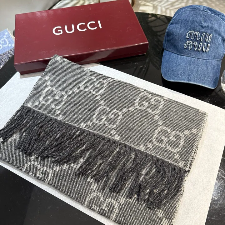 スーパーコピー グッチ マフラー