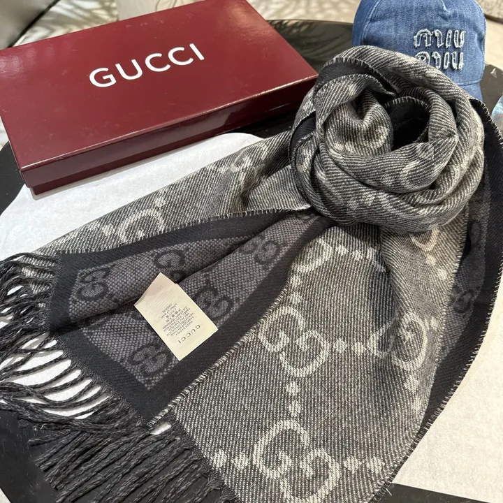 スーパーコピー グッチ マフラー