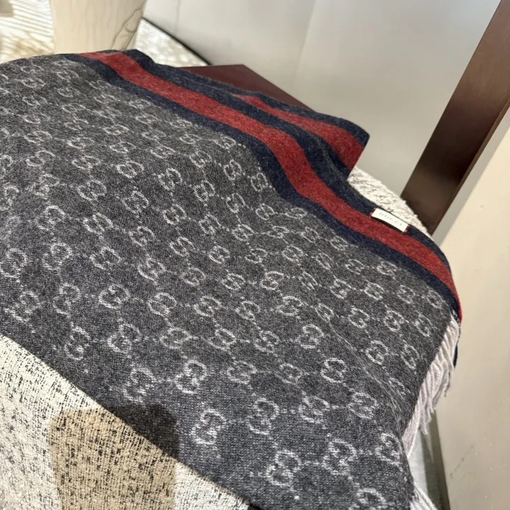 スーパーコピー グッチ マフラー