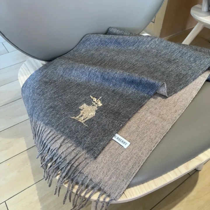 スーパーコピー バーバリー ス マフラー