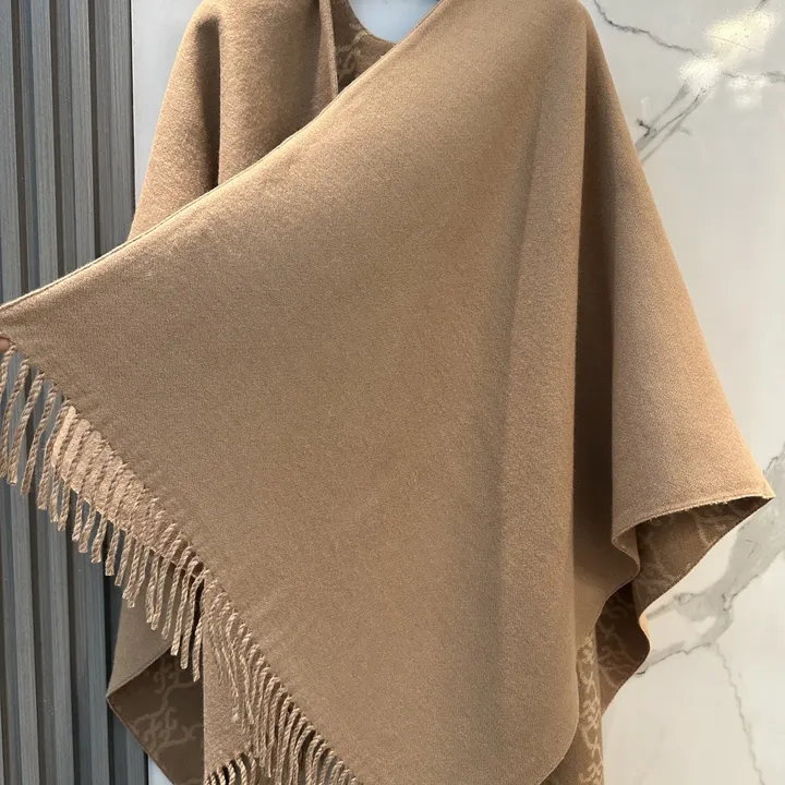 スーパーコピー フェンディ マフラー